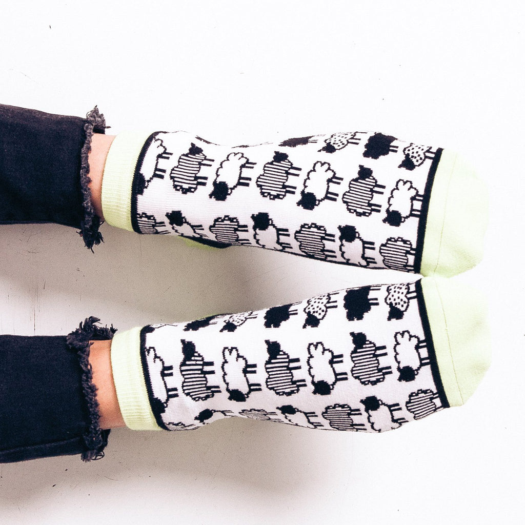 Black Sheep Shortie Sock - [aka]